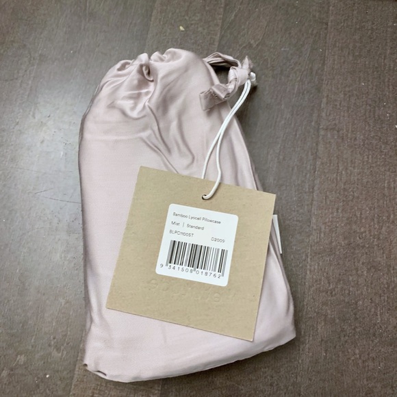 NWT ECO bamboo  Ettitude travel beauty pillowcase - Picture 3 of 4